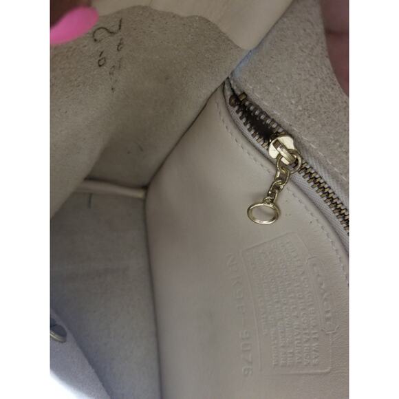 Coach 9076 Vintage 1990's Companion Flap Ivory Adjustable StrapLeather Crossbody - Picture 6 of 9
